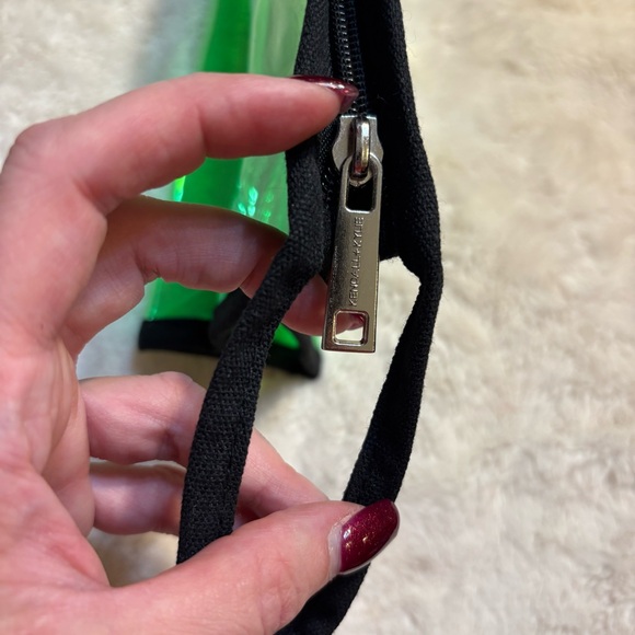 Kendall & Kylie Bag Green Translucent Black Trim Cosmetic Bag Pouch Zippered - Picture 7 of 10
